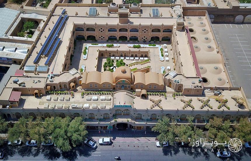 هتل‌های نزدیک موزه قصر آینه یزد